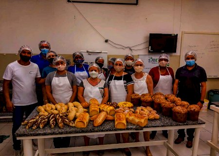 Projeto “Mais Saber”: Curso de panificação apresenta variedade de produtos