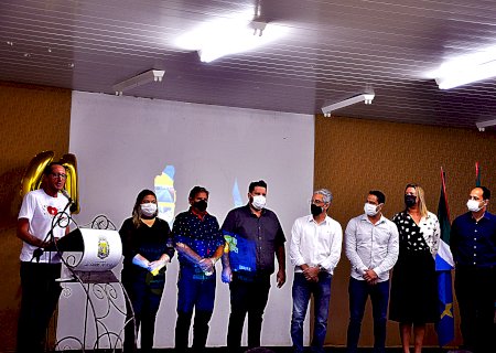 Vereadores Prestigiam Live especial promovida pela Prefeitura.