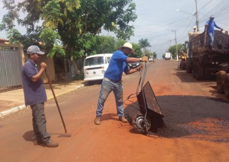 Secretaria de Infraestrutura e Trânsito inicia ano recuperando vias em São Gabriel do Oeste
