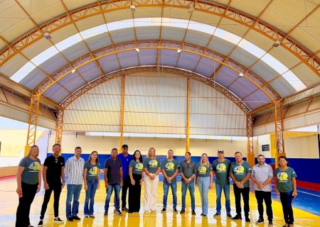 Prefeitura promove tour pelas obras finalizadas e em andamento como forma de transparência pública