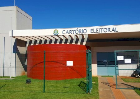 Pré-candidatos têm 30 dias para decisão mais difícil da campanha e fazem conta de grana e votos