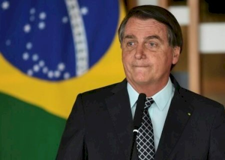 Moraes decreta prisão domiciliar de Bolsonaro