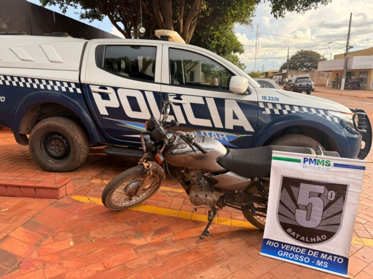 Polícia Militar recupera motocicleta furtada e prende autores por direção perigosa em Rio Verde