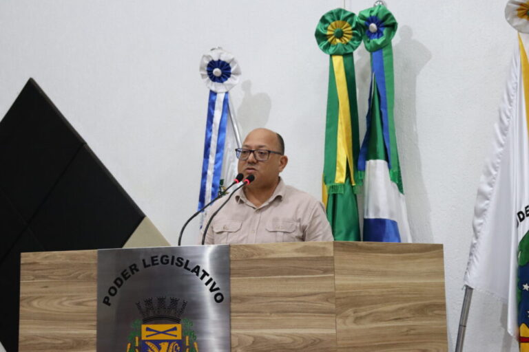 Vereador pede modernização de serviços públicos e educação financeira em SGO