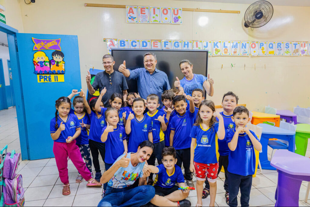 Rede municipal inicia segundo semestre com formação dos servidores e atendimento psicológico nas escolas