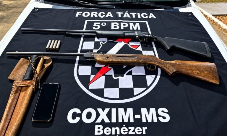 Polícia Militar prende homem e apreende duas espingardas após ameaça em Coxim